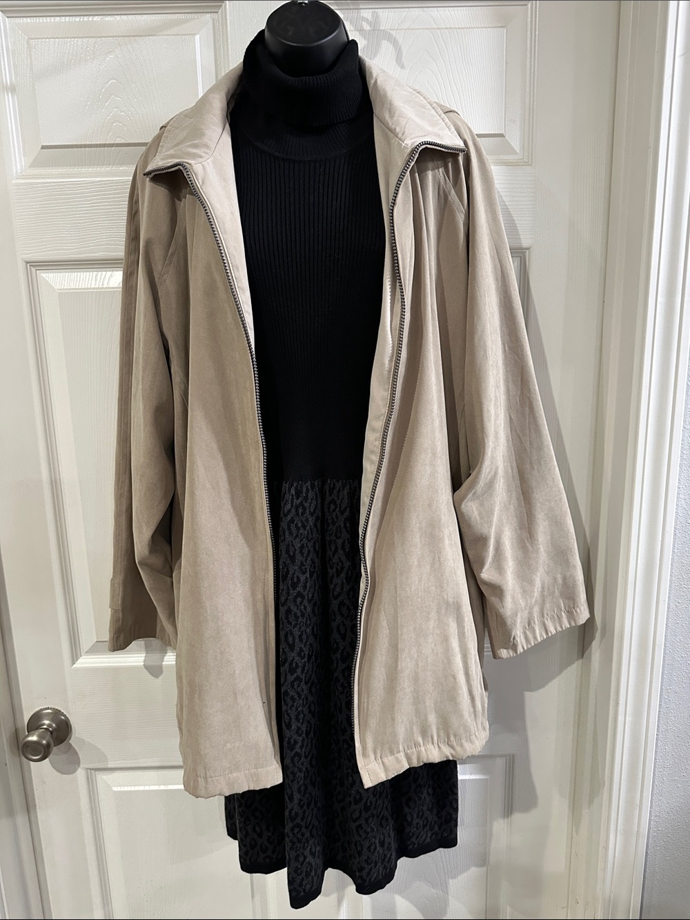 London Fog Light Beige Zip-Front Trench Coat